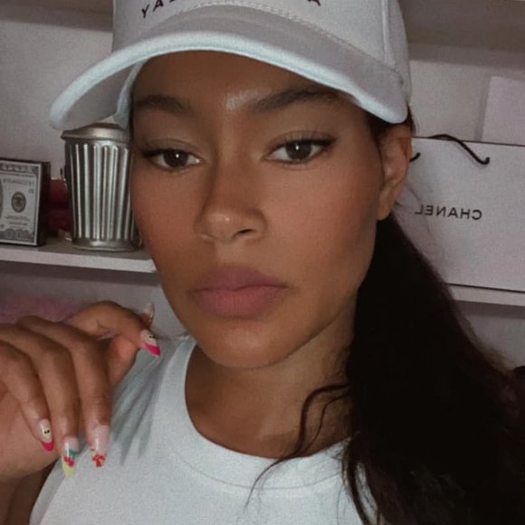 Rochell Malay - Picture 3 of 3